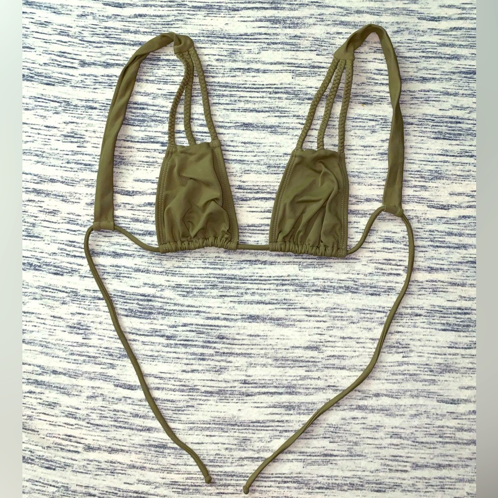 San Lorenzo bikini top 💚